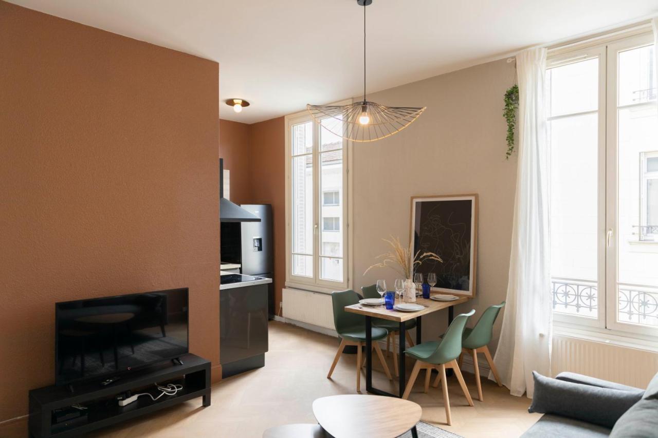 Exceptionnel Appart Haussmannien Au Coeur De Ville Труа Экстерьер фото